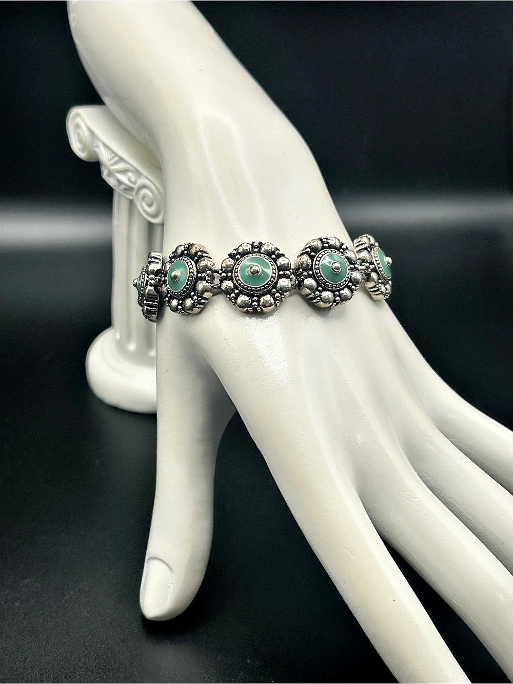 Green & Silver Link Bracelet Like New